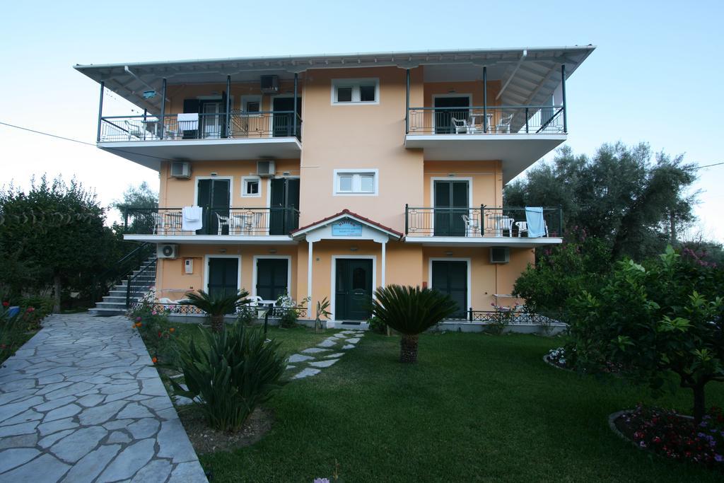 Niriton Pension Nydri  Extérieur photo