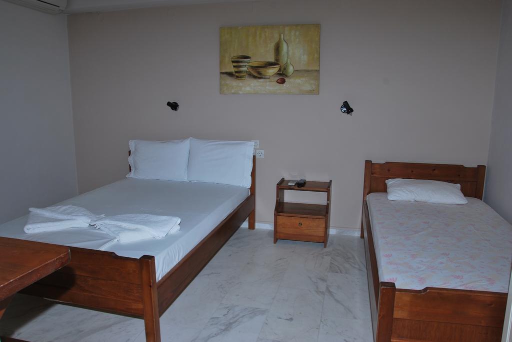 Niriton Pension Nydri  Chambre photo