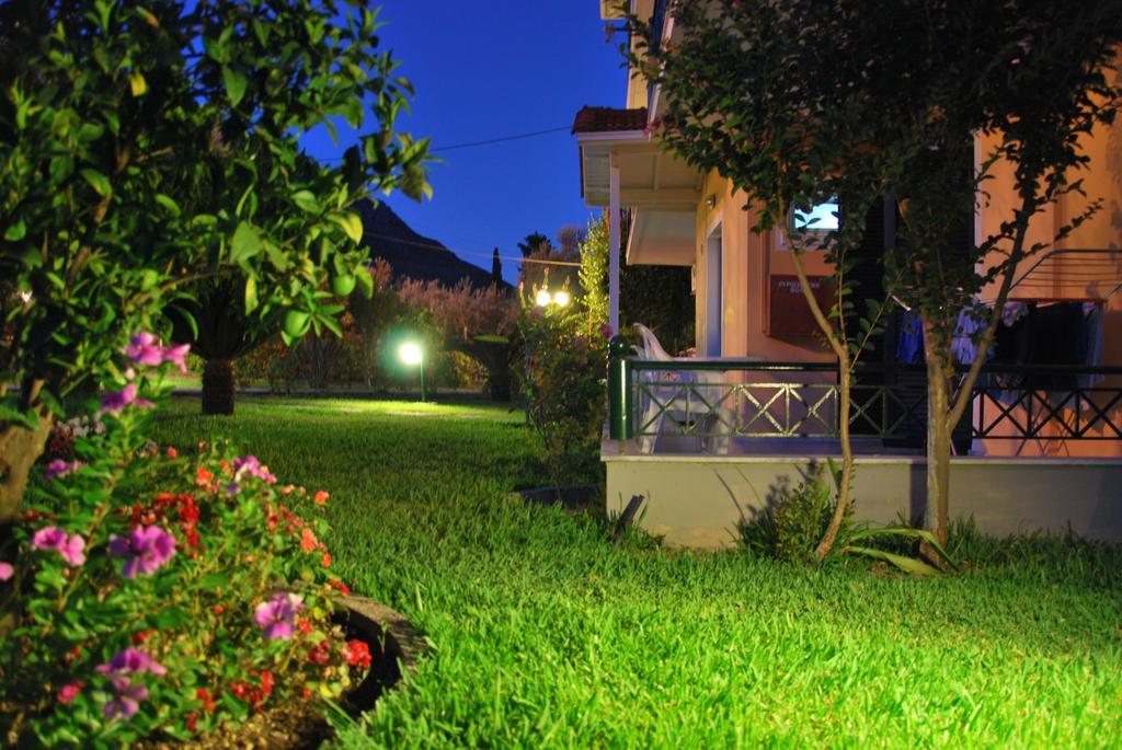 Niriton Pension Nydri  Extérieur photo