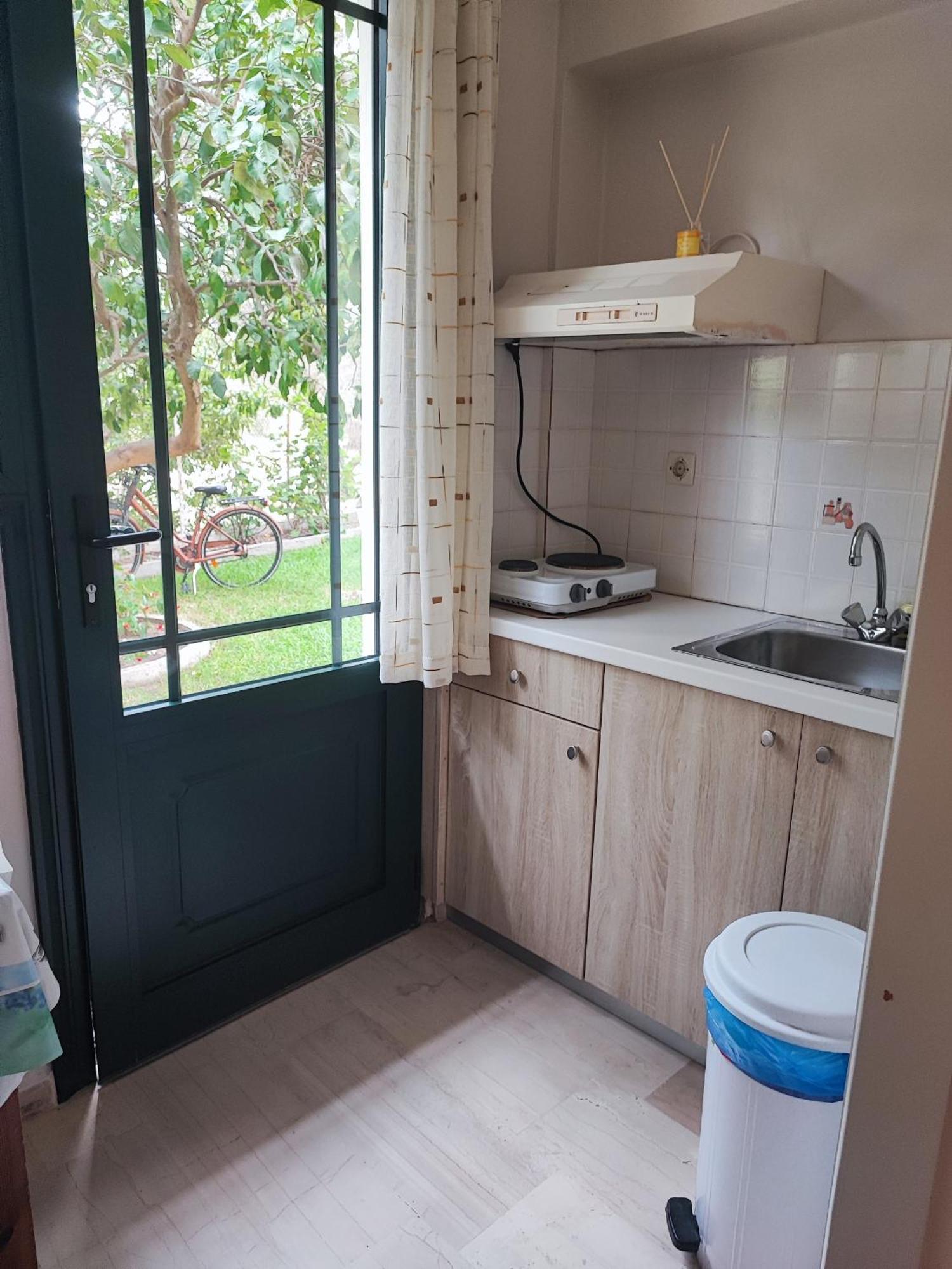 Niriton Pension Nydri  Extérieur photo
